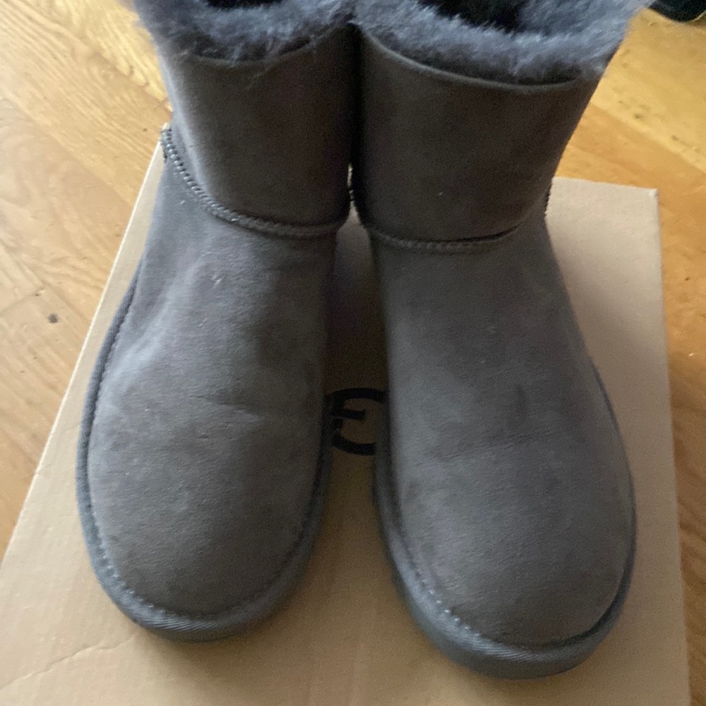 Lovingly worn women’s Uggs